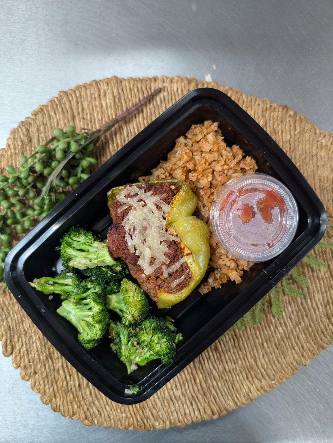 Chicken Taco Stuffed Peppers (low carb, paleo)