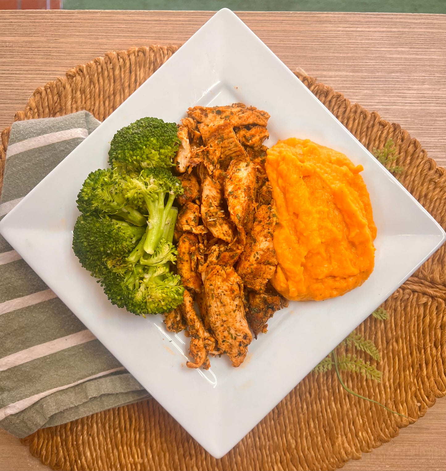 NEW! Cajun Chicken w/ Mashed Sweet Potato & Roasted Broccoli (lower carb/paleo/whole 30)